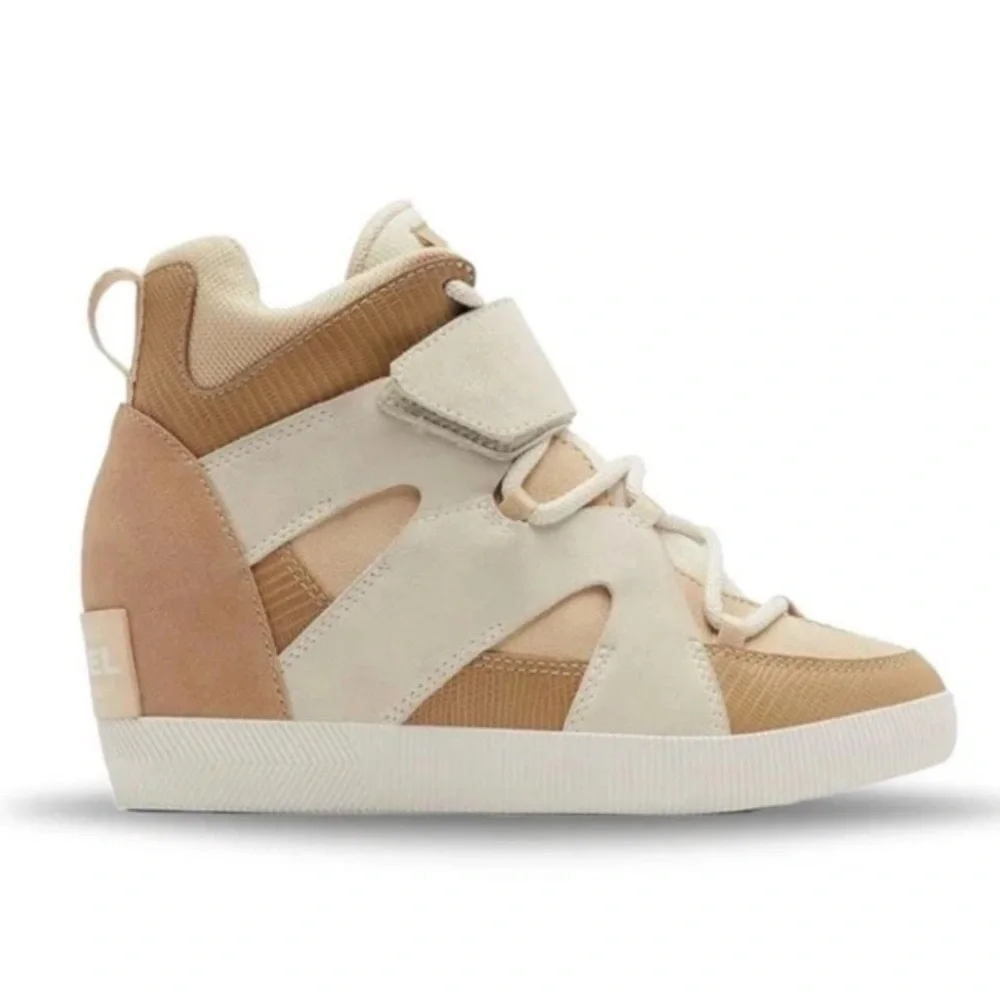 Sorel Out N About Suede Sport Wedge Booties in Cream Tan Nova Sand Canoe Size 10